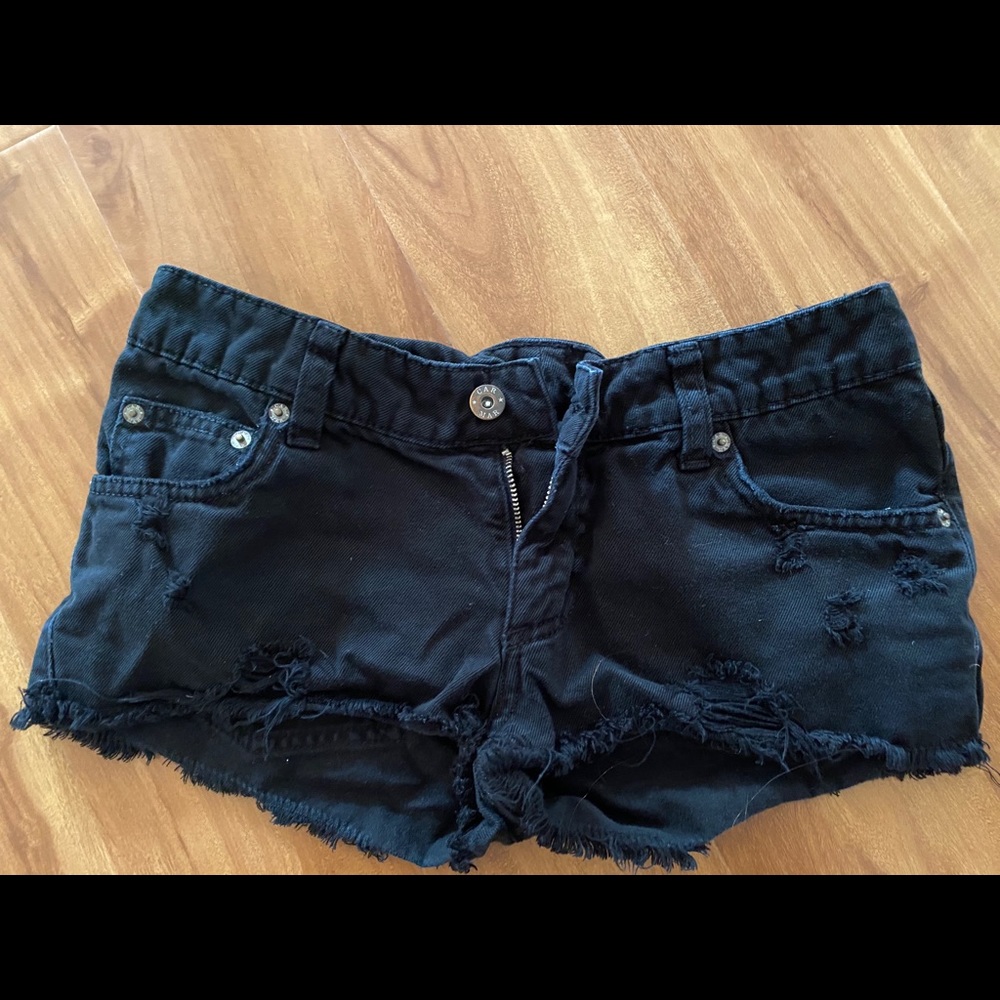 Carmar black shorts